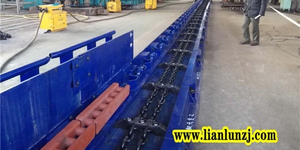 提高<i style='color:red'>116smd09溜槽</i>的使用周期，刮板機(jī)的安裝維護(hù)應(yīng)該怎么做？