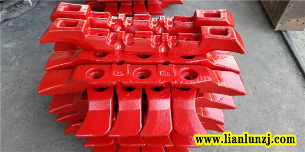 大型刮板輸送機<i style='color:red'>17gl7-1刮板</i>鍛造工藝的重難點在哪？