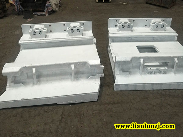 如何減少刮板機(jī)91SA0103中部槽的磨損？