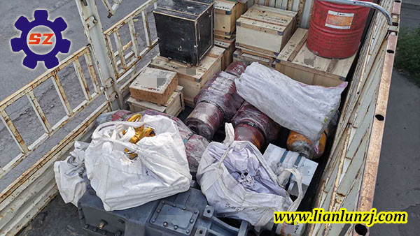 整車(chē)刮板輸送機(jī)配件發(fā)貨-河南雙志