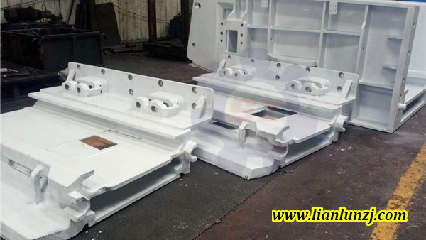 107SF26中部槽、103S10/08WC過(guò)渡槽、7SD31401罩筒發(fā)貨-河南雙志