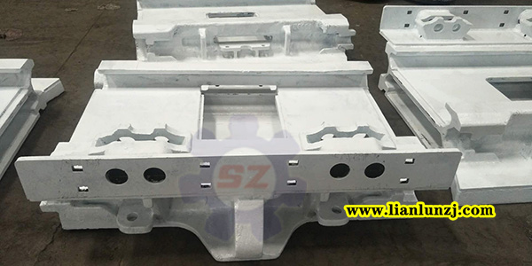 傳統(tǒng)刮板機(jī)中部槽和新型刮板機(jī)中部槽有何不同？