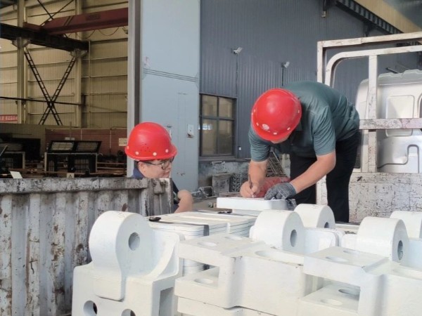 從源頭到成品，為刮板機配件品質“保駕護航”